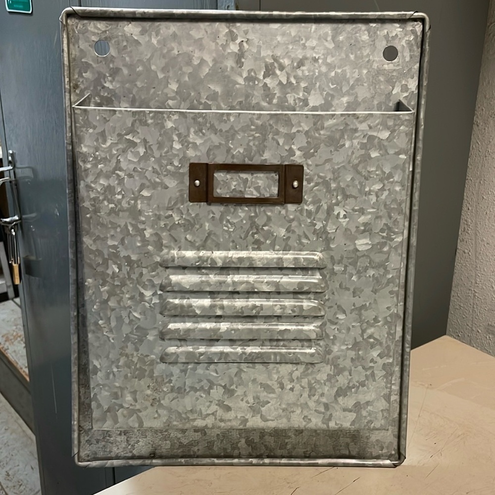 DISTRICT 23 | Wall | Magazine/File Folder| Metal | Industrial | Rack/Wall Mount